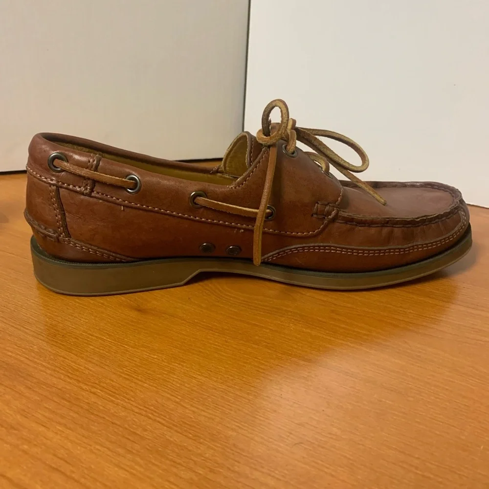Tommy Bahama Brown Leather Men's Boat Shoes Size 9